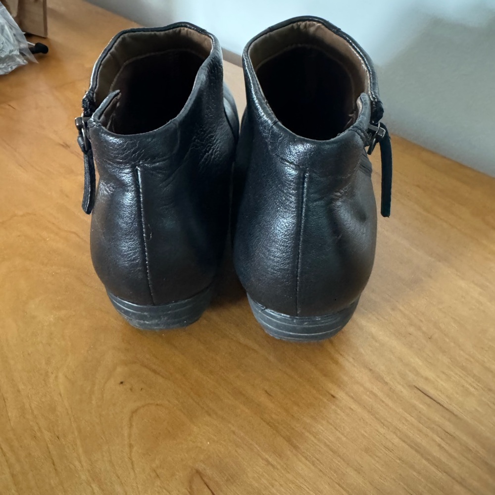 Dansko Black Leather Ankle Booties - Picture 2 of 4